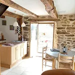 Prázdninový dům Petite Bergerie En Pierres Confort Salles-Curan