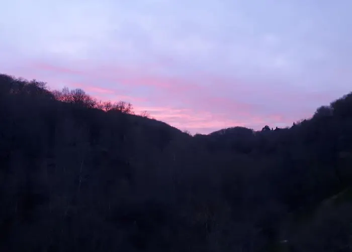 Casa de Férias Petite Bergerie En Pierres Confort Salles-Curan