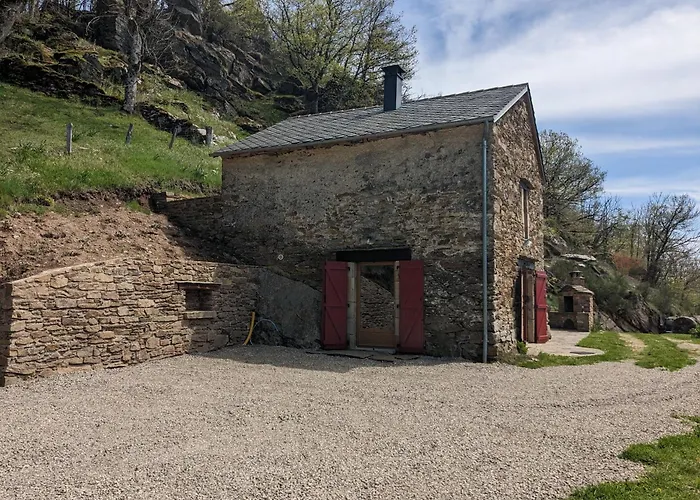 Petite Bergerie En Pierres Confort Salles-Curan