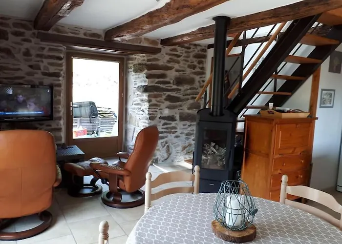 Vakantiehuis Petite Bergerie En Pierres Confort Salles-Curan