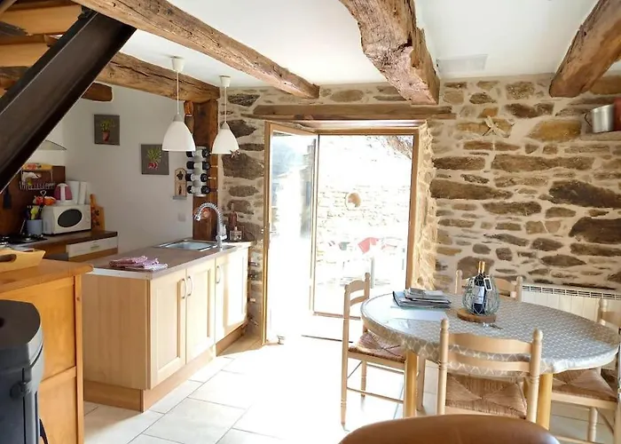 Vakantiehuis Petite Bergerie En Pierres Confort Salles-Curan